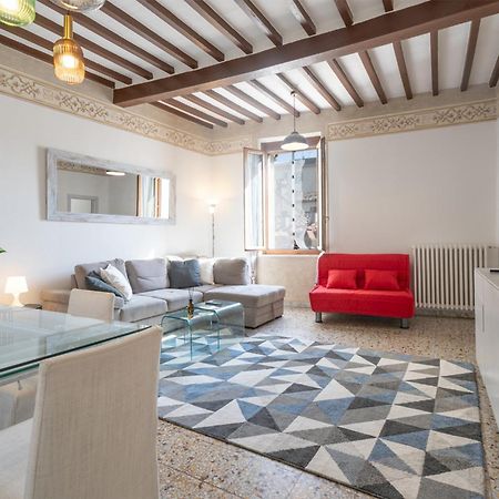 Urban Center Arezzo Apartment Luaran gambar